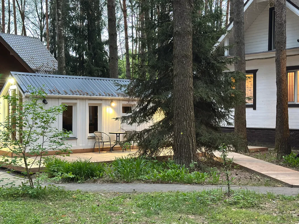 Загородный дом в соснах недалеко от Москвы