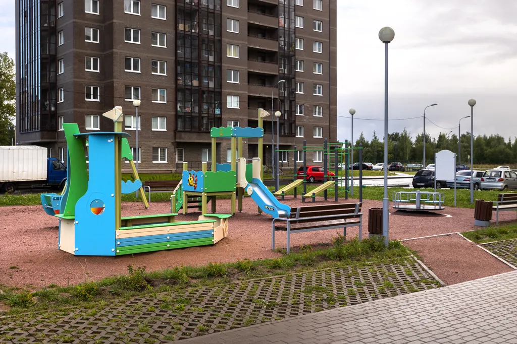 МЕДУЗА на НЕВЕ 2+2 у метро, Вантовый мост, парковка, красивая квартира