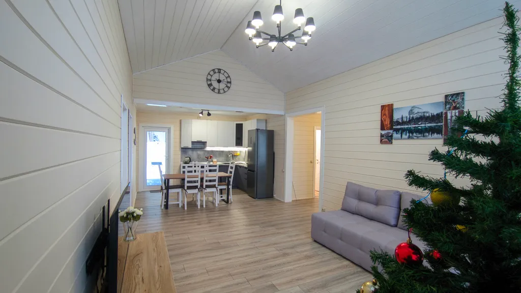 Уютный и светлый дом в лесу на выходные