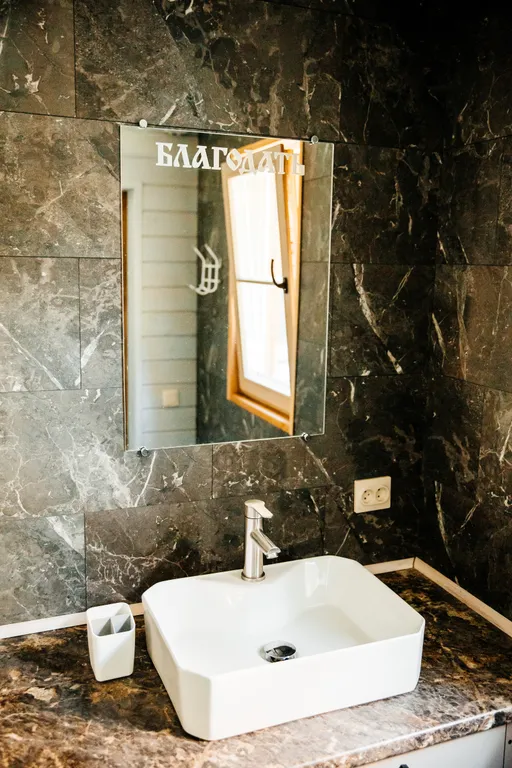 Дом на берегу реки Свирь