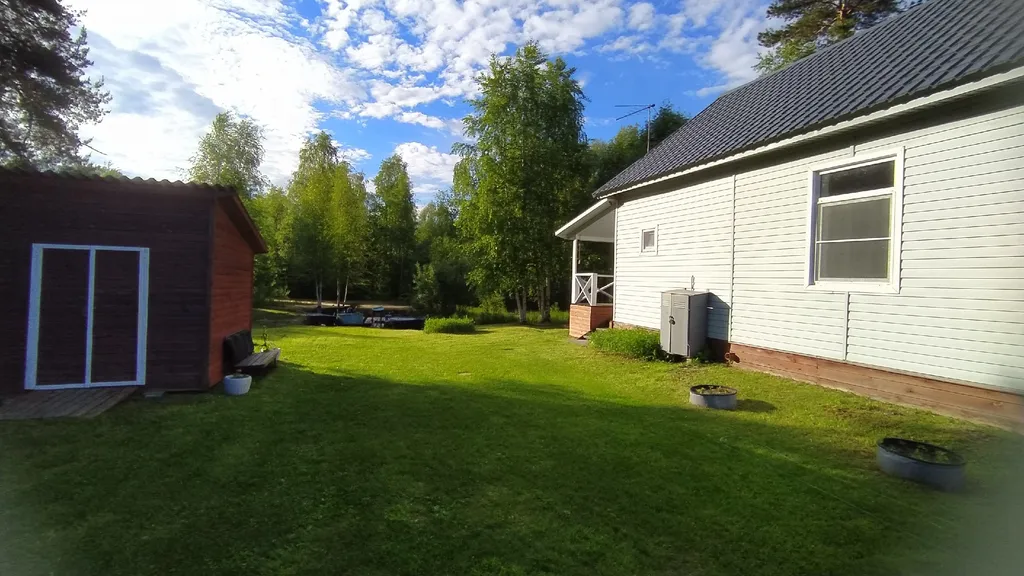 Уютная часть дома в шаговой доступности от озера Сямозеро