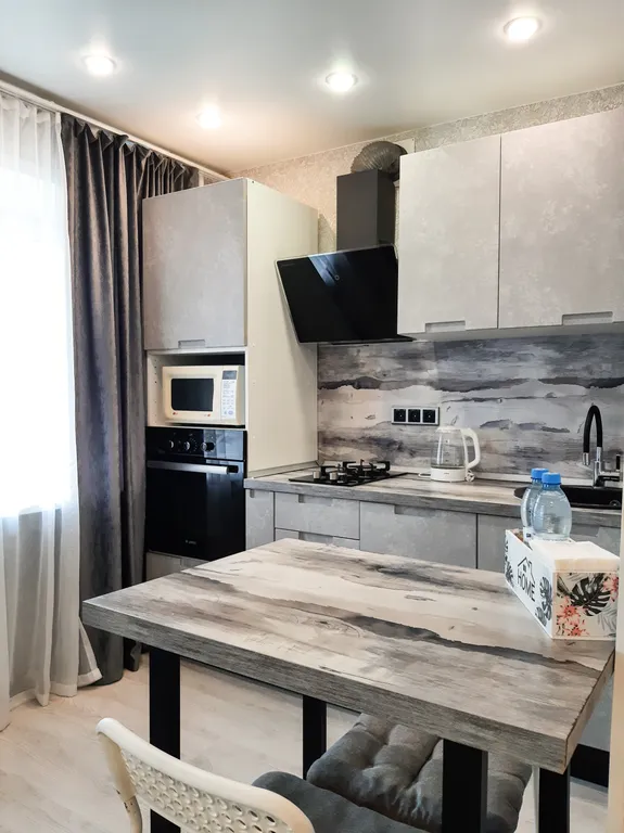 Квартира Квартира Светлая, уютная, современная студия — Красноярск