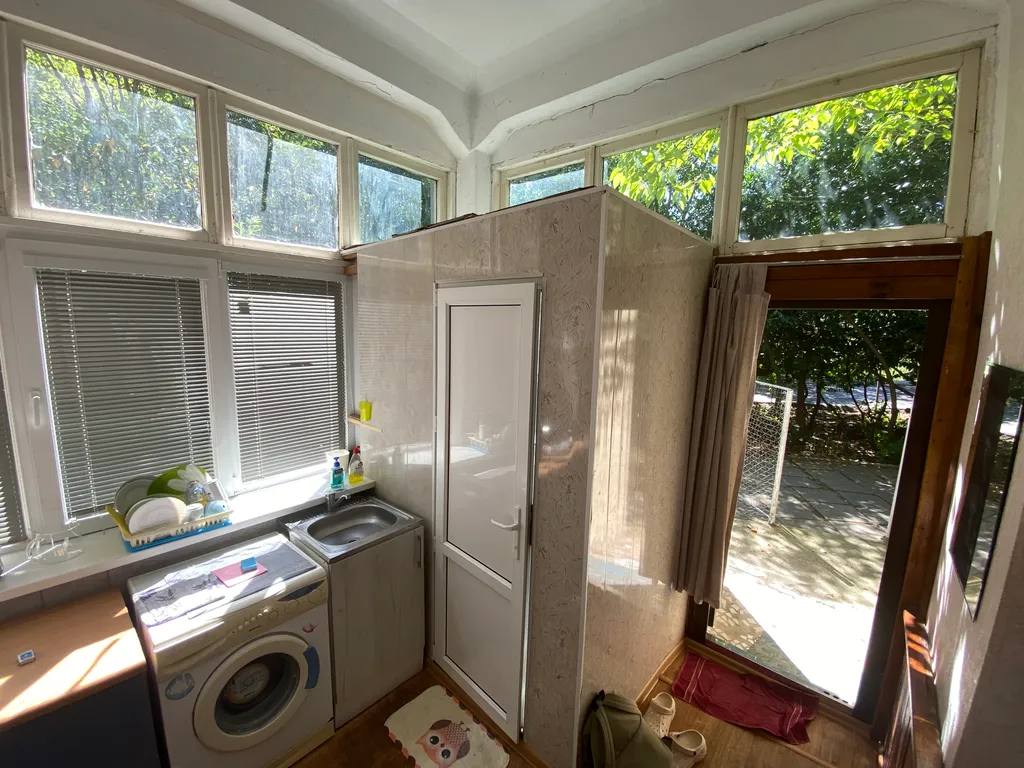 Небольшая уютная квартира в Ливадии