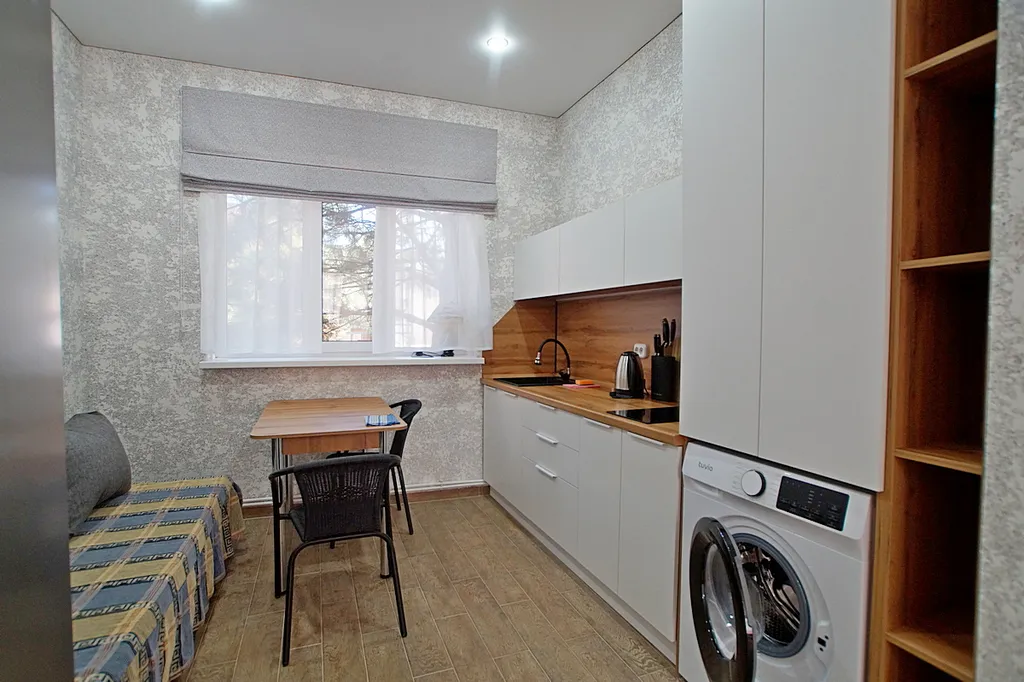 Квартира с витражными окнами