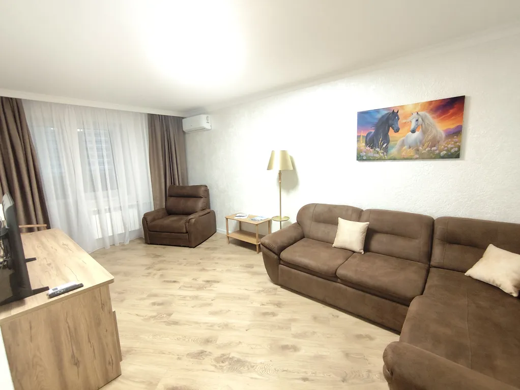 Светлая уютная квартира ждёт своих гостей