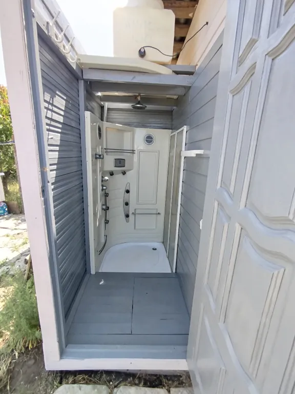 Квартира Уютная квартира-студия с дизайнерским ремонтом в тихом месте поселка — Кучугуры