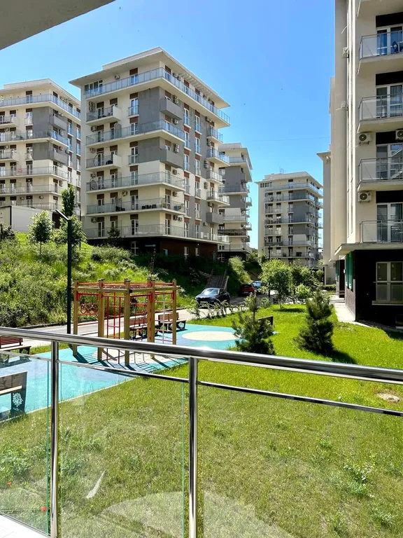 Квартира Апартаменты "AzurGarden" — Варваровка