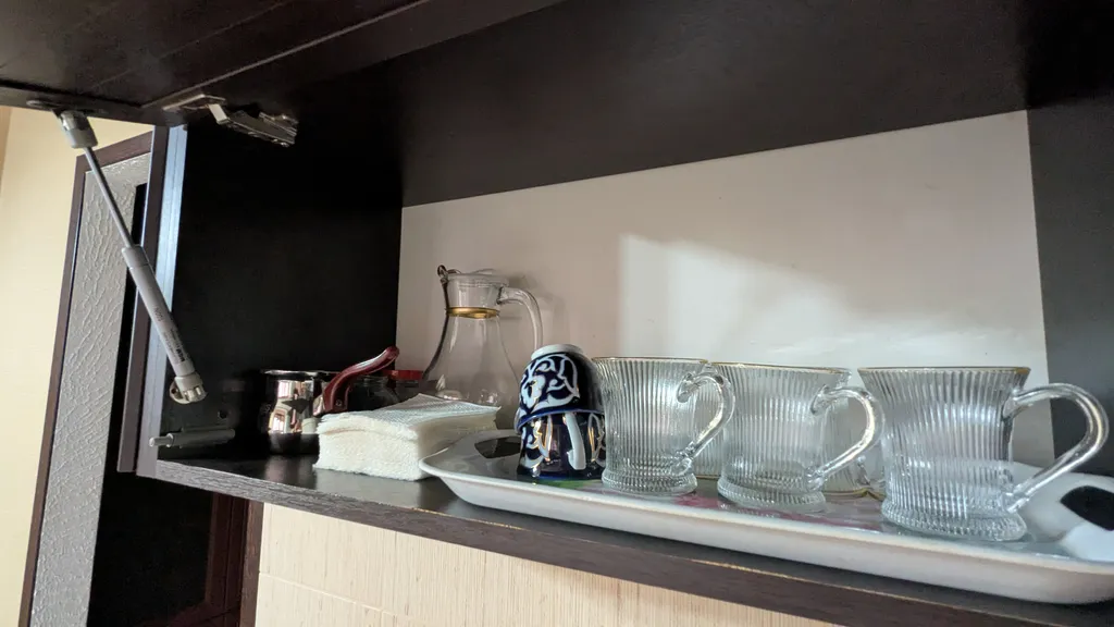 Чистая, двухкомнатная квартира