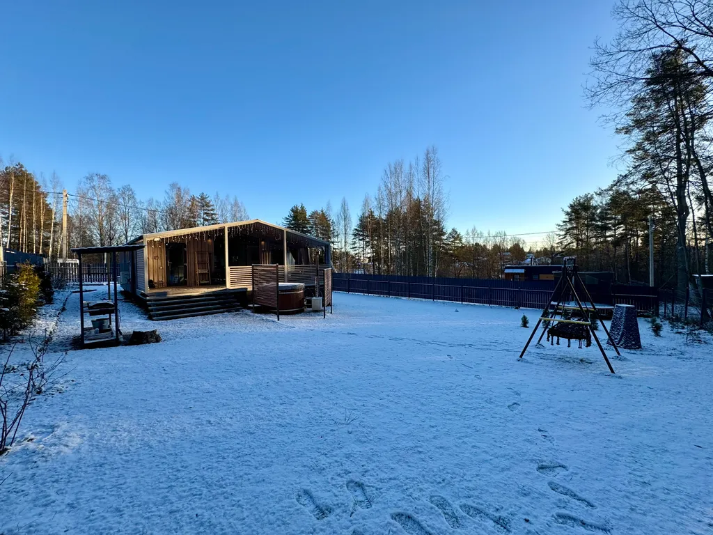 Коттедж Уютный дом с горячей купелью — Стеклянный