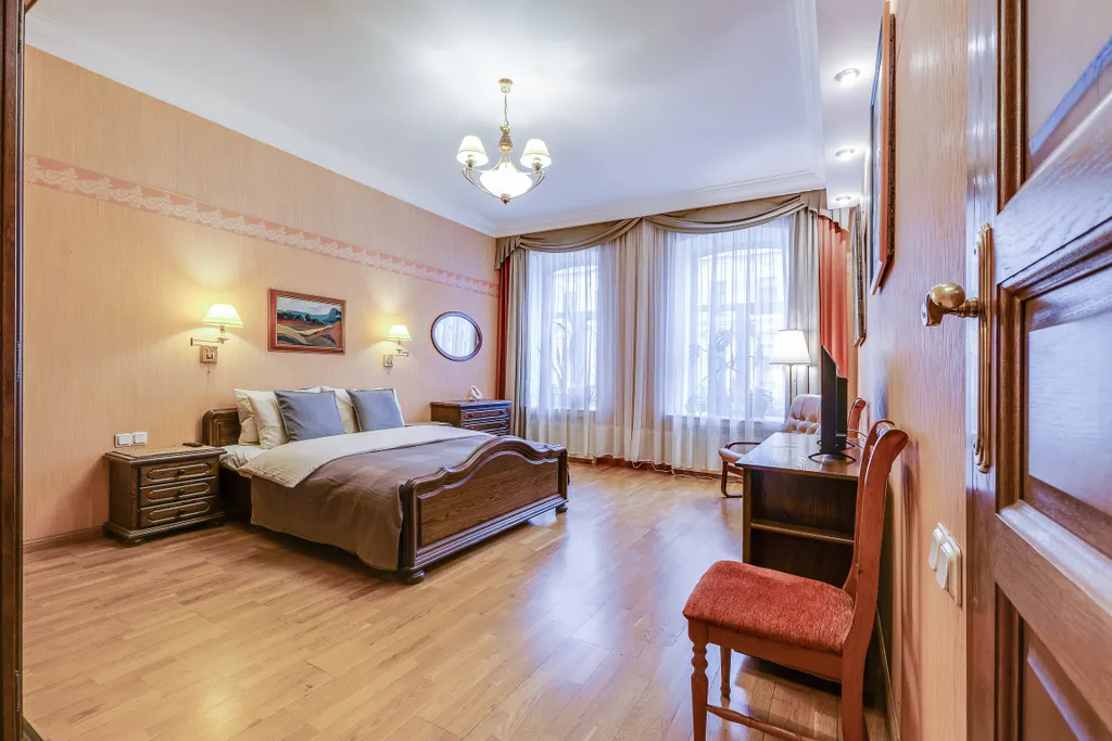 Квартира Квартира с видом на сквер им. Пушкина — Санкт-Петербург