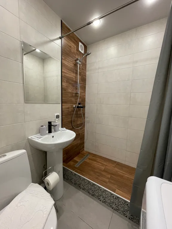 Комфортная квартира на площади Гагарина, жд вокзал