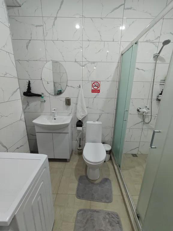 Просторная студия с новым ремонтом (№9)