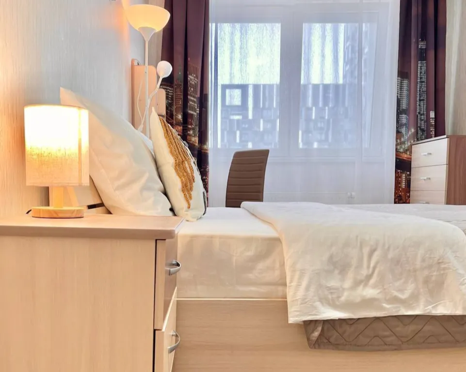 Евродвушка Апарт Гулливер с лоджией в центре