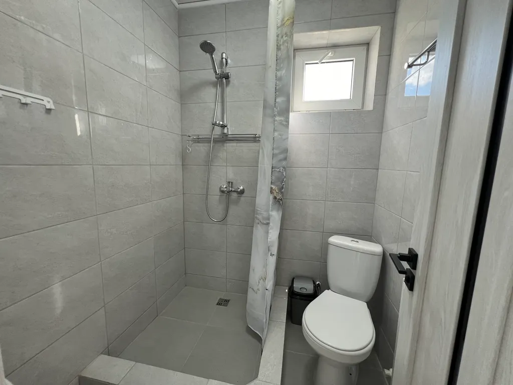 Прекрасный новый дом со всеми удобствами