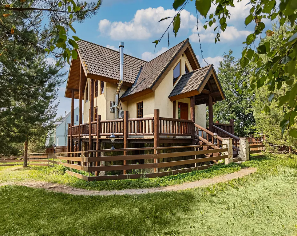 Дом с тёплым бассейном и камином Рощино Солнечный