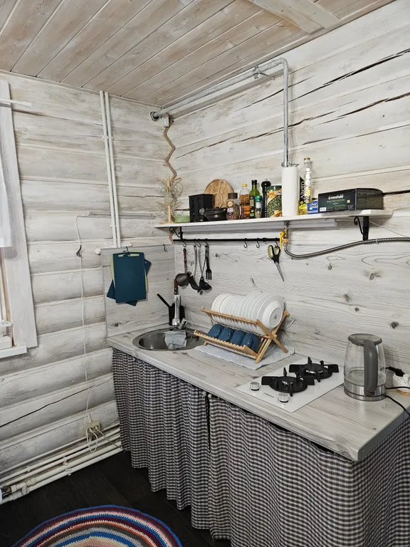 Дом на берегу озера