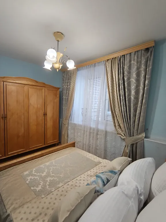 Уютная трёшка в центре города