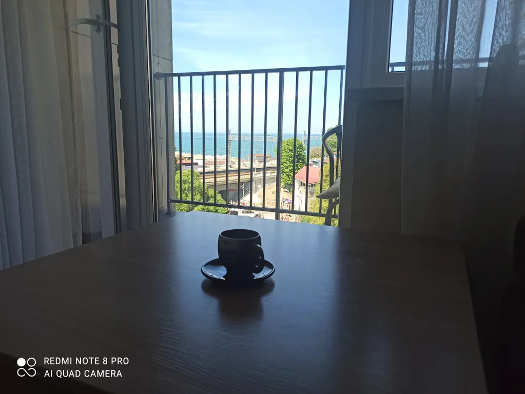 Студия на берегу моря