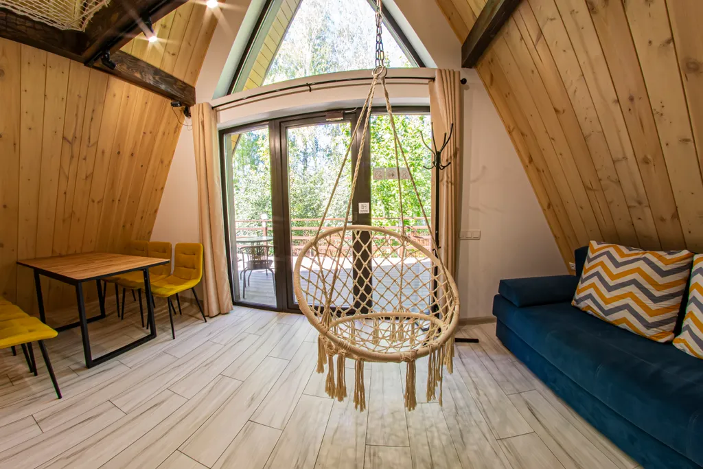 А-фрейм у Озера с чаном и сауной