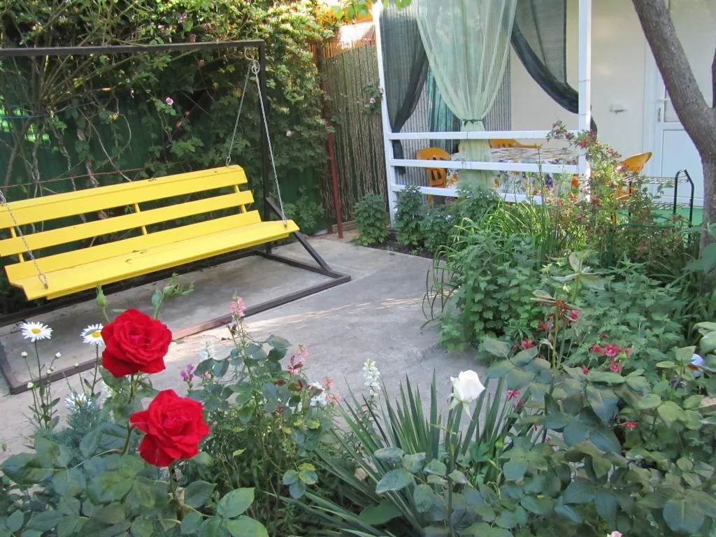 Квартира Квартира Уютная студия с собственной террасой для отдыха — Ейск