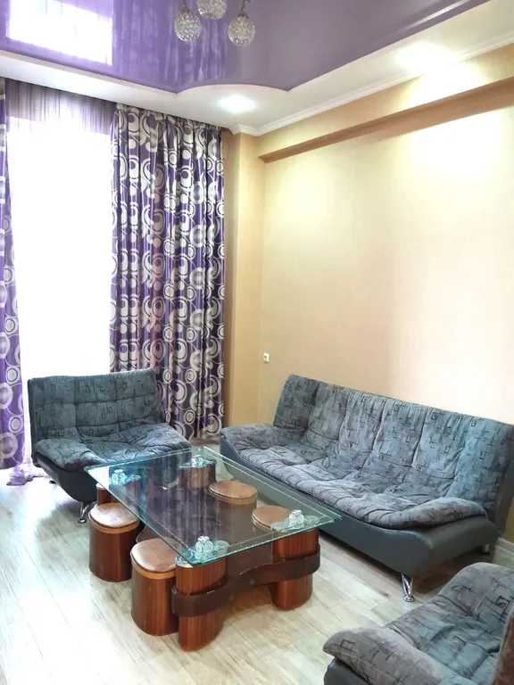 2-комнатная Квартира — аренда посуточно в Тбилиси