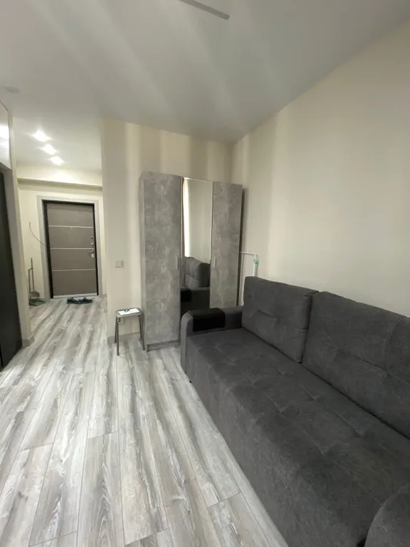 Апартаменты с бассейном недалеко от моря