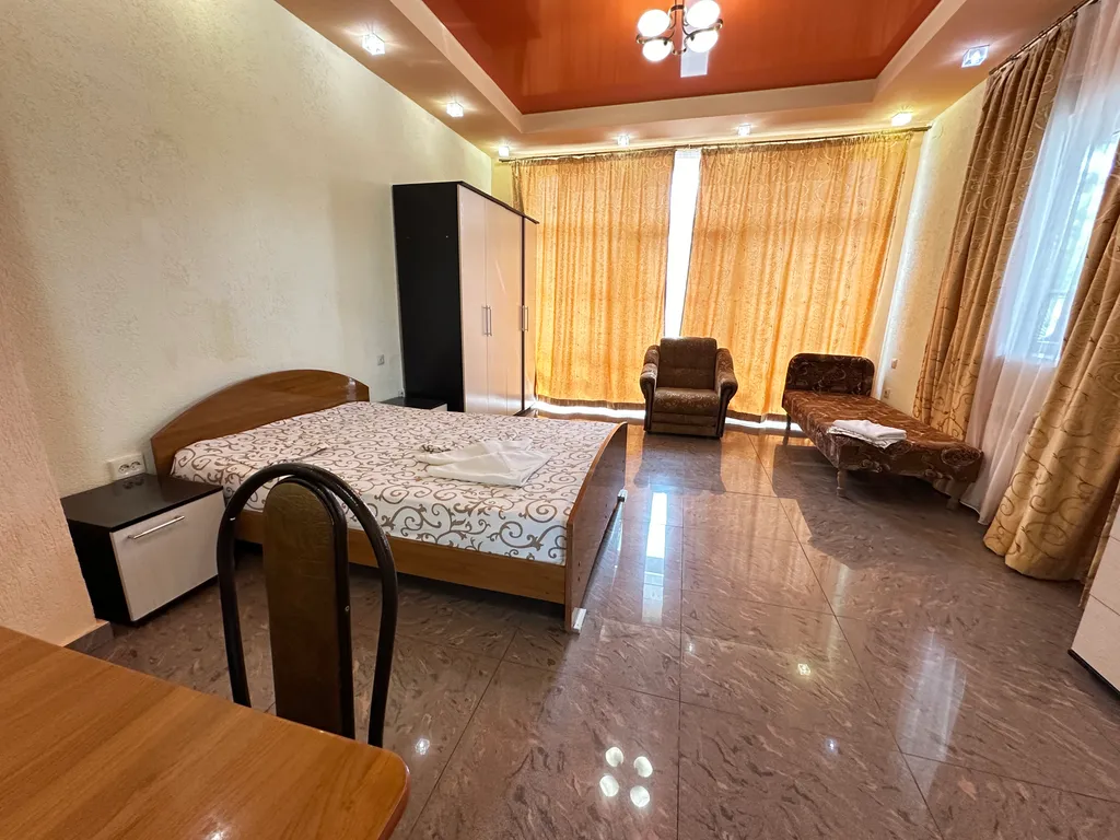 Квартира 2-комнатная Квартира — Геленджик