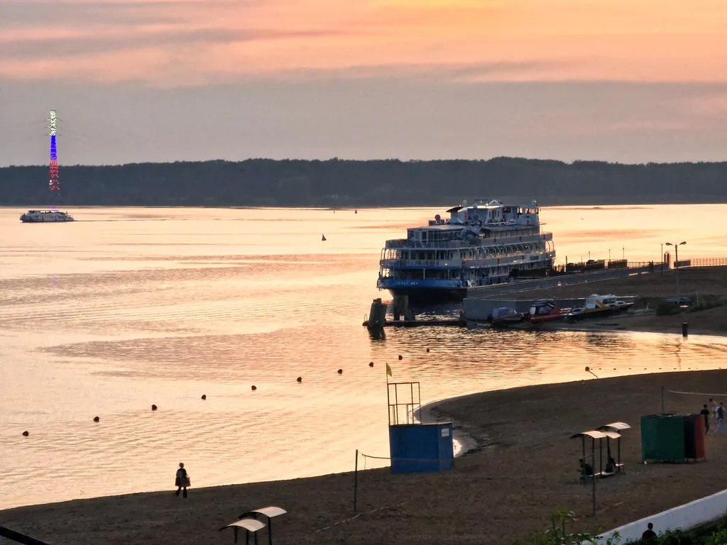 Уютная видовая квартира на 1-линии набережной Волги