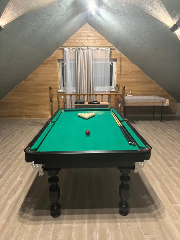 Коттедж Новый дом у озера с бесплатным бильярдом, рядом с турбазой Чайка — Ланино