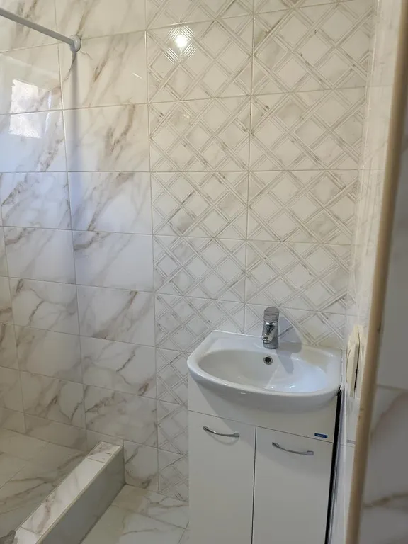 Студия в тихом районе, без комиссии, без животных