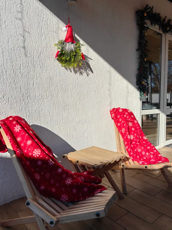 Коттедж уютный дом с подогреваемым бассейном