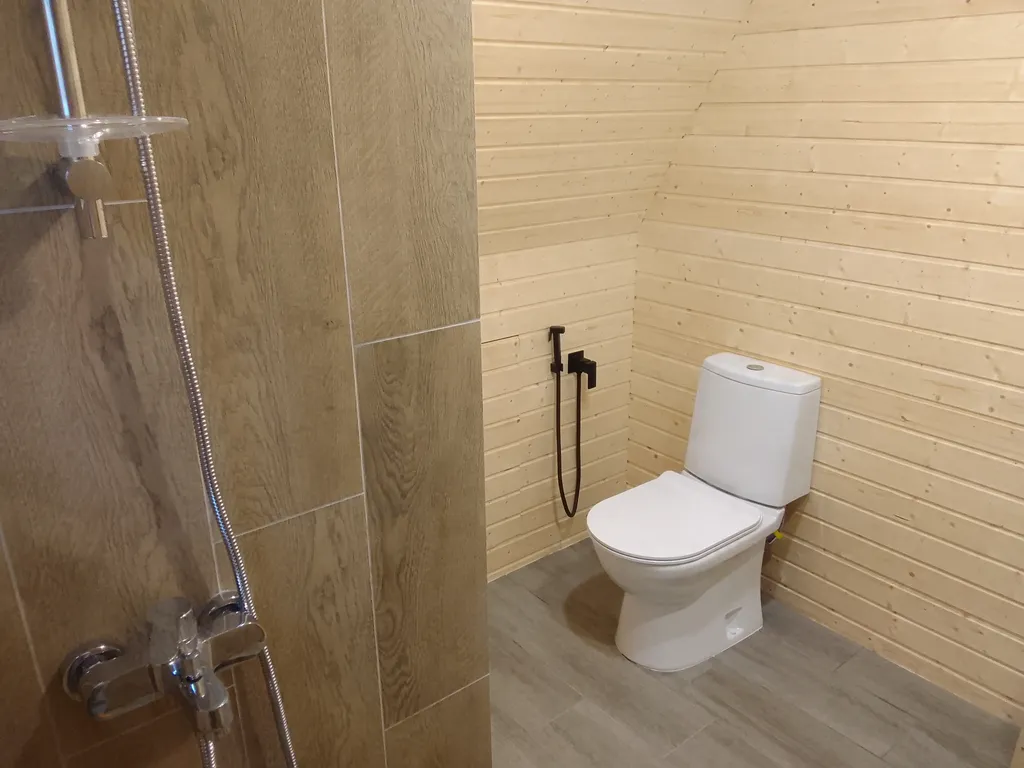 Дом A-frame у подножья горы