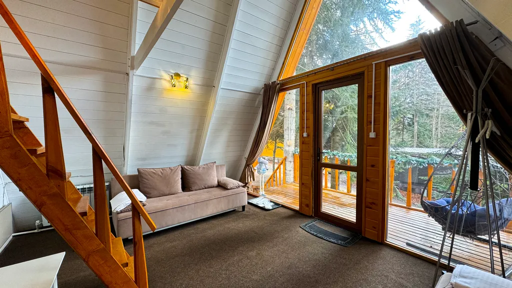 Треугольное шале