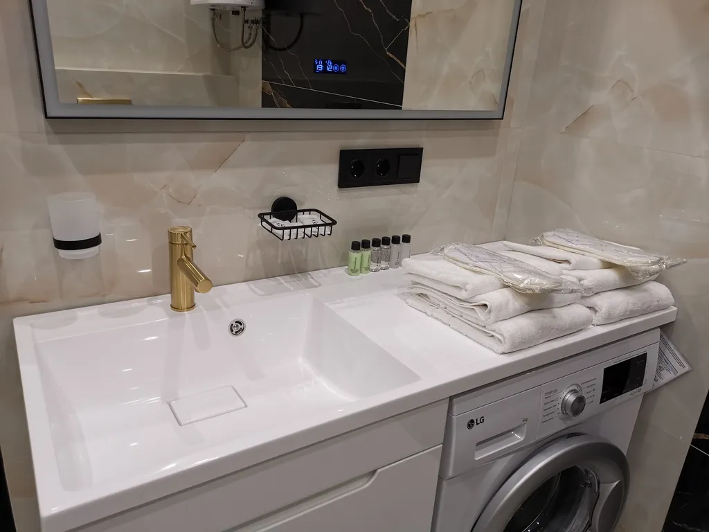 Студия, квартира с балконом в центре