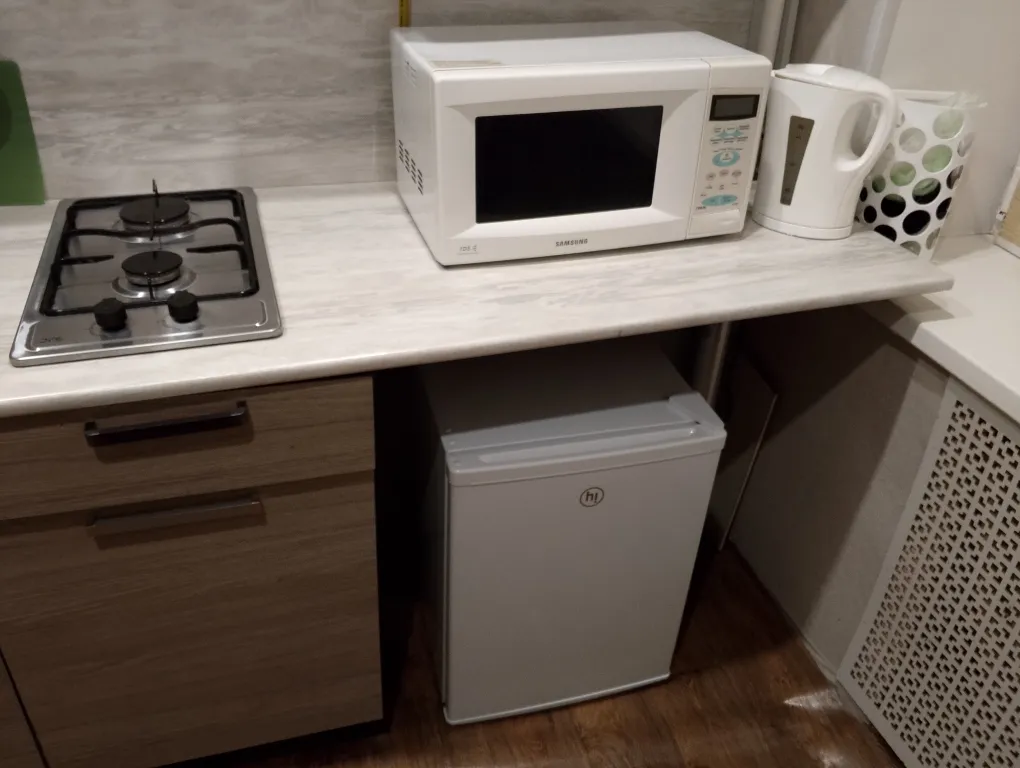 Хорошая квартира рядом с остановкой в тихом спокойном дворе