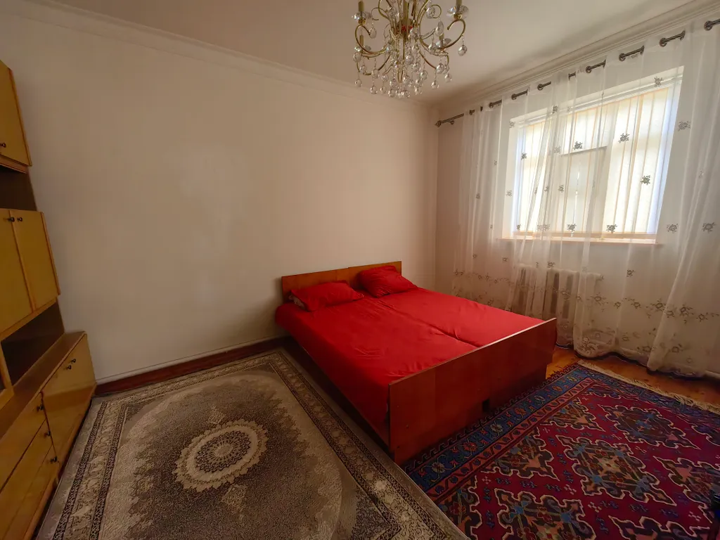 Просторный дом с зоной барбекю