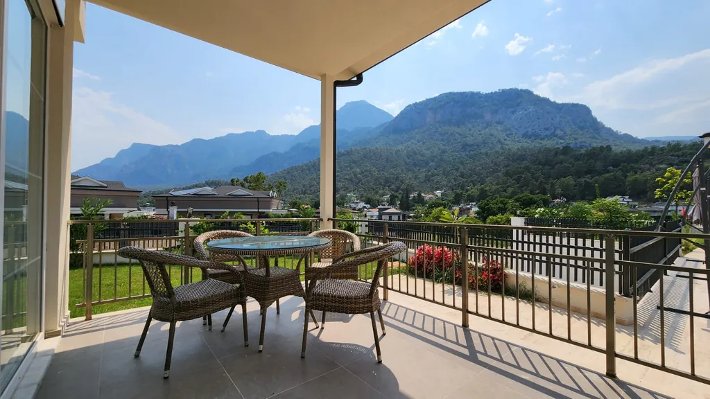 Новая вилла с 3-спальнями и видом на горы