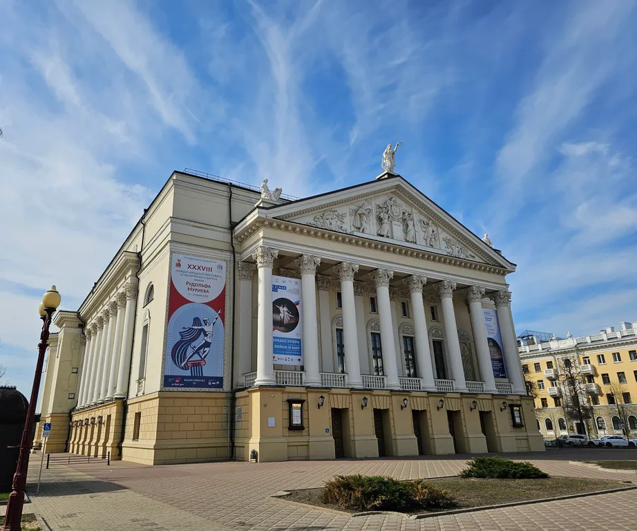 Квартира в самом центре возле парка Чёрное Озеро