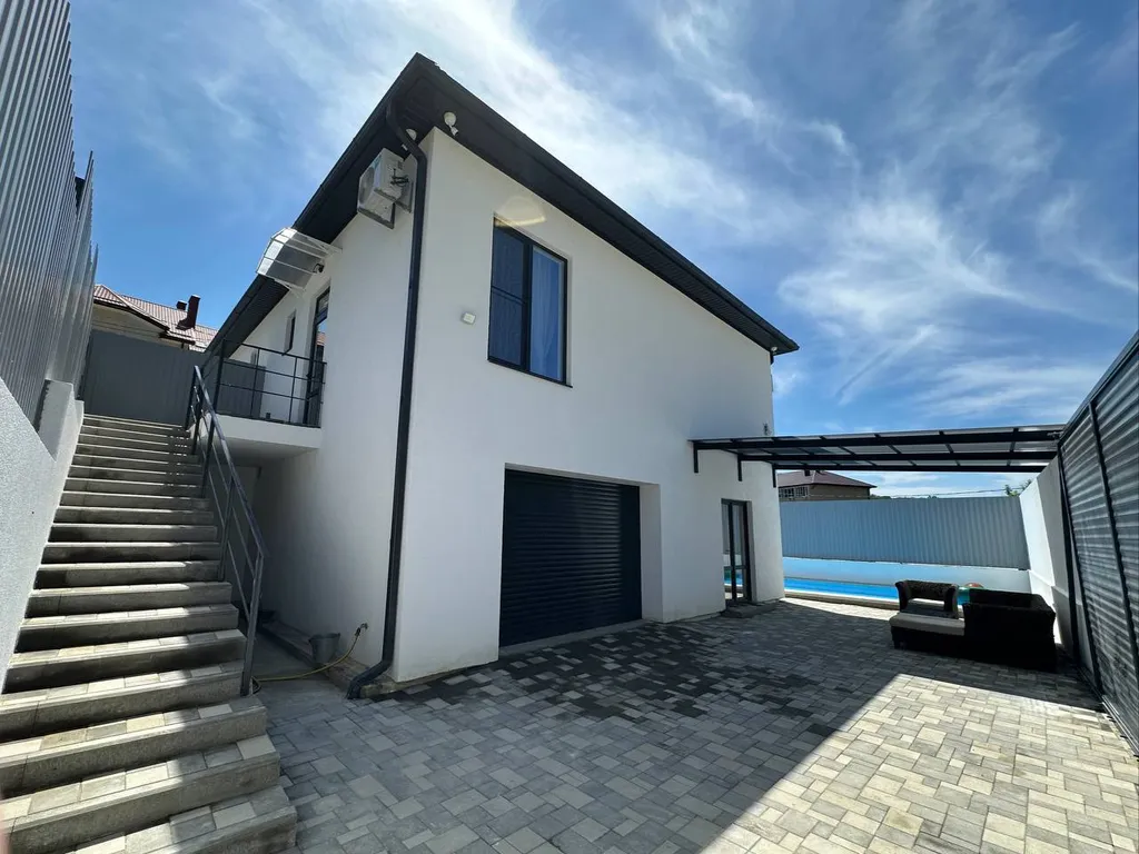 Коттедж Дом с бассейном — аренда посуточно в Абрау-Дюрсо