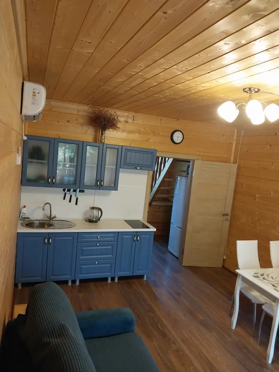 Коттедж Уютный домик со своим отдельным двориком — Кучугуры