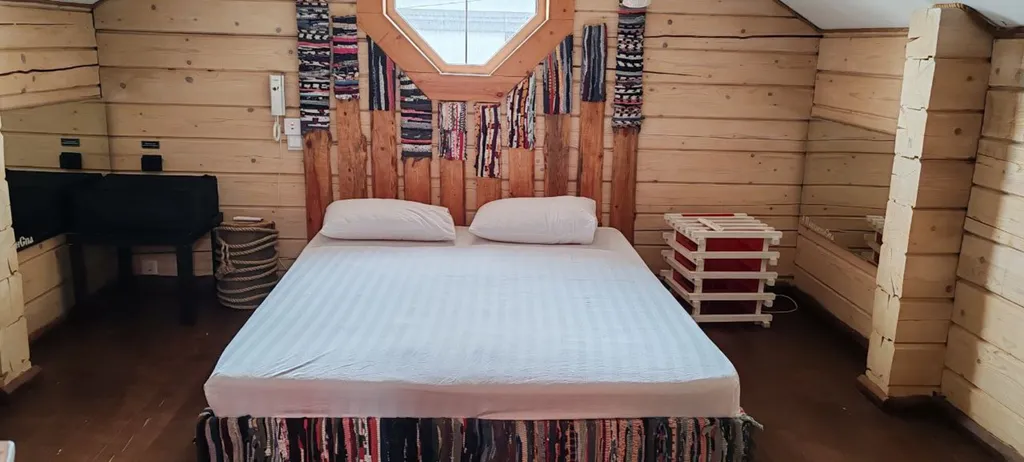 Уютный коттедж с бассейном