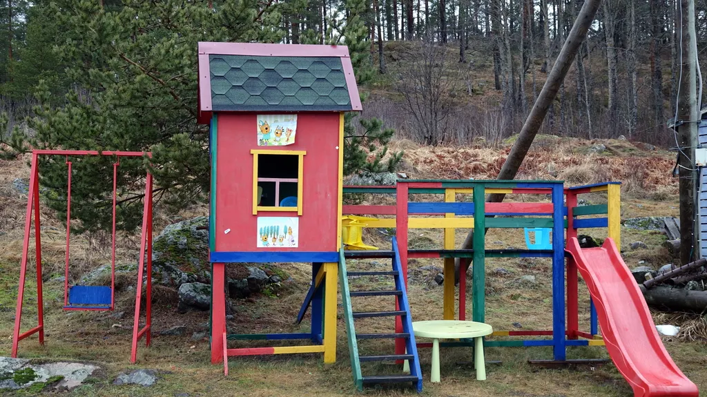 Фиалковый дом на Ладоге