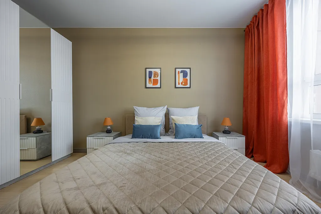 Новая квартира в центре города у метро Горьковская