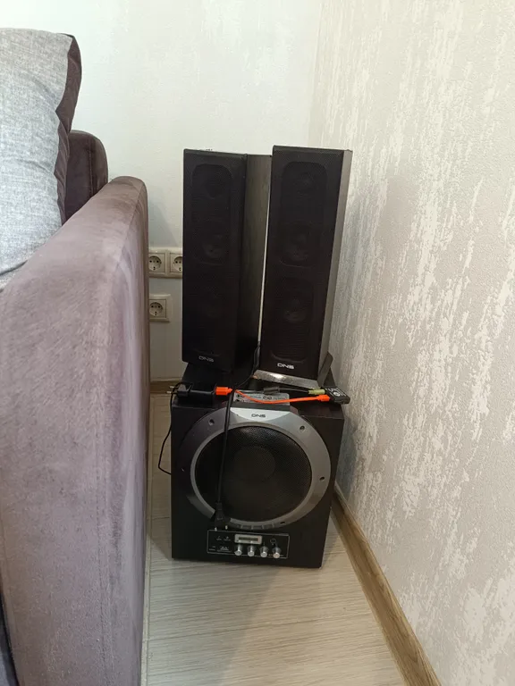 Коттедж Дом с баней, бассейном и тёплой купелью — Ленина