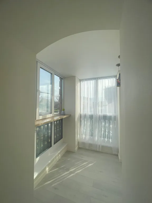 Апартаменты с видом на центральную площадь и Свиягу