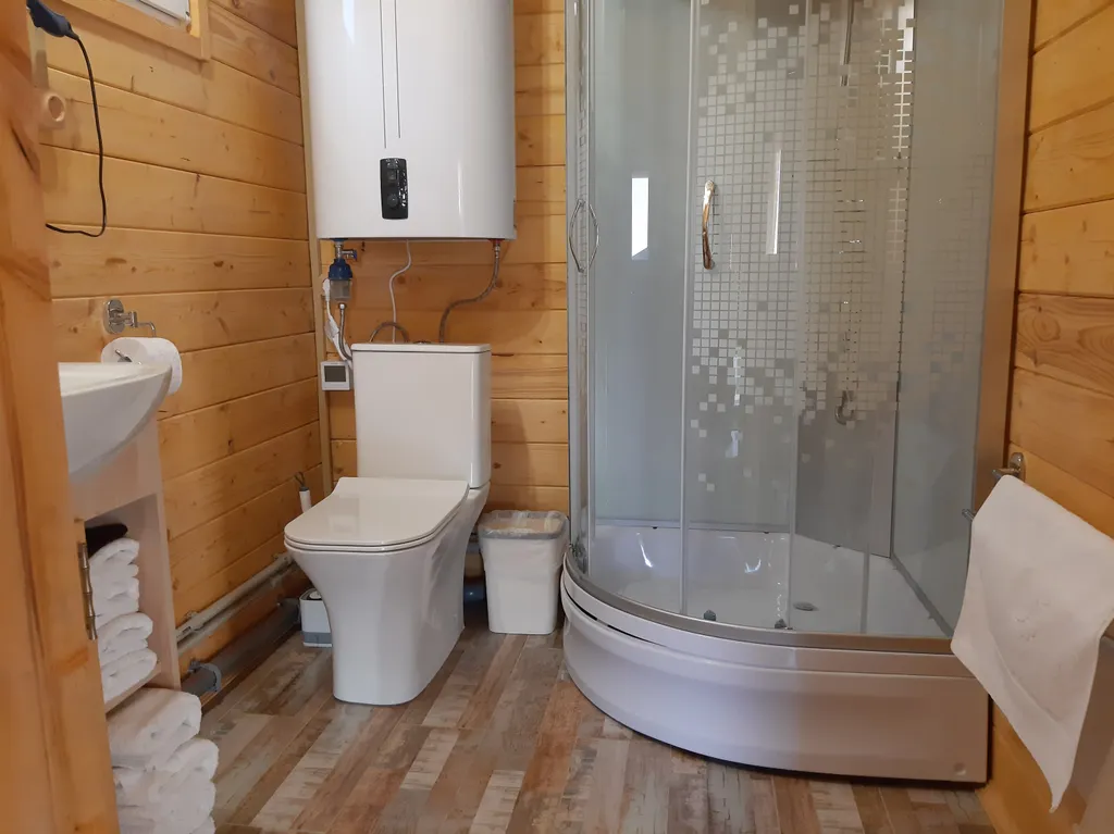 Коттедж 1-комнатный Дом — Кучугуры