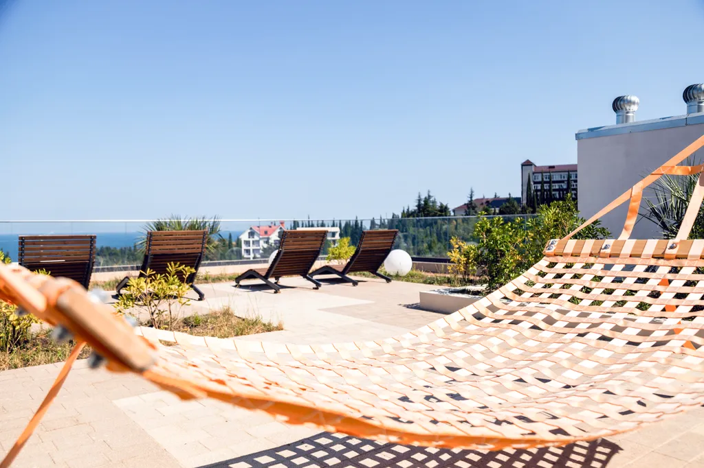 Дизайнерские апартаменты LS-LUX-SOFT BLUE с видом на море и горы