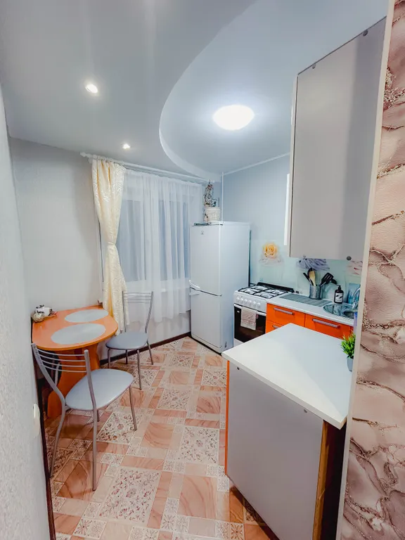 Светлая двухкомнатная квартира