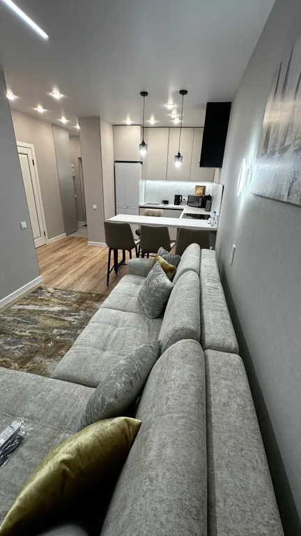 Видовая уютная квартира с дизайнерским ремонтом и видом на реку