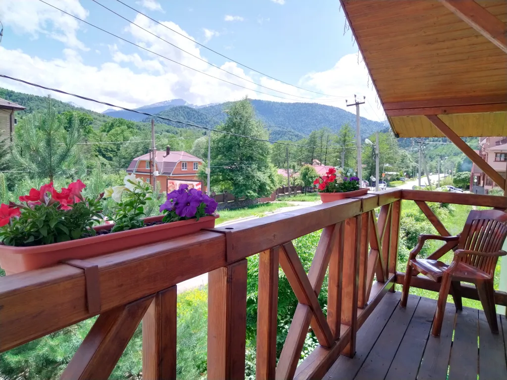 Уютный дом с видом на горы